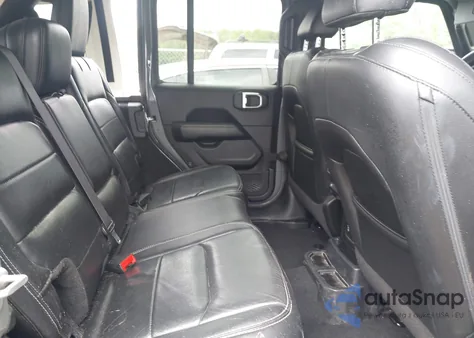 2018 Jeep Wrangler Unlimited Sahara 4X4 из США, поврежденный, VIN 1C4HJXEG8JW229720